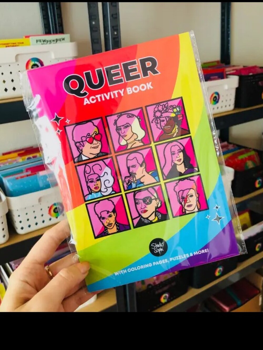 Queer Activity Book - 🌈 I ❤️ U!LOVE ASH